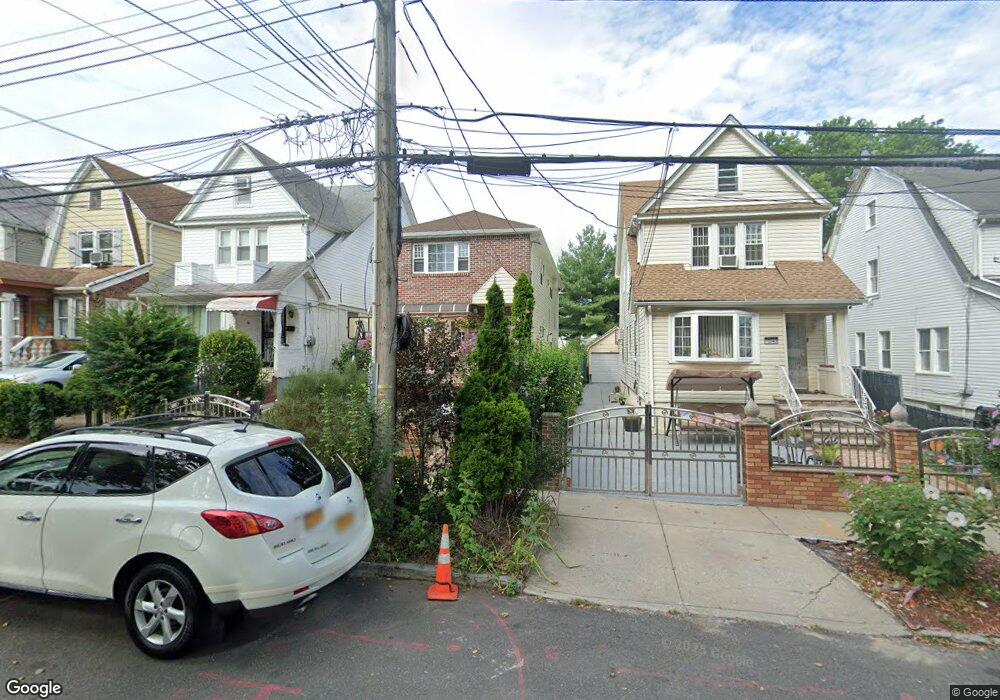 10042 204th St, Hollis, NY 11423 - photo 1