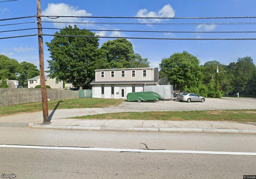 1362 W Shore Rd, Warwick, RI 02889 - photo 1