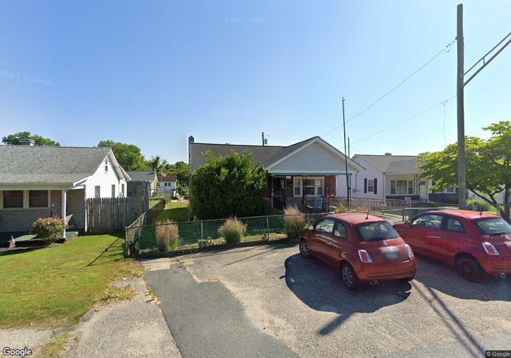 21 Compression Ct, Middle River, MD 21220 - photo 1