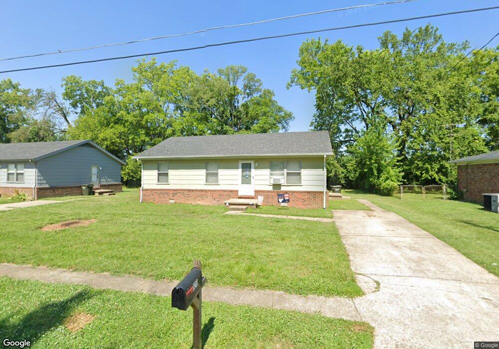 523 Westwood Dr, Hopkinsville, KY 42240 - photo 1