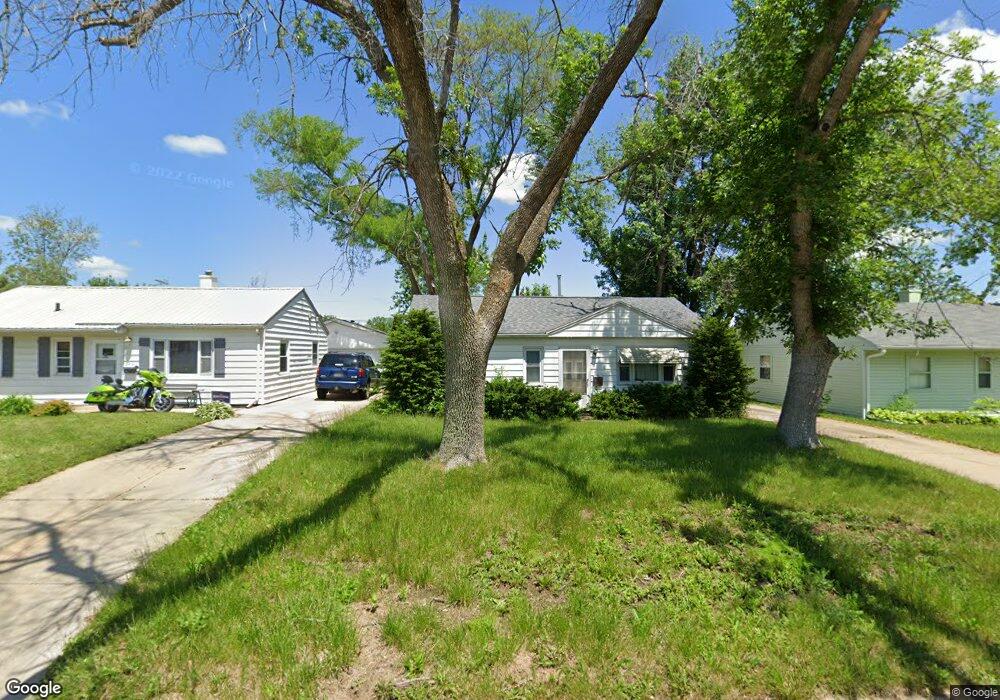 2406 9th Ave SW, Cedar Rapids, IA 52404 - photo 1