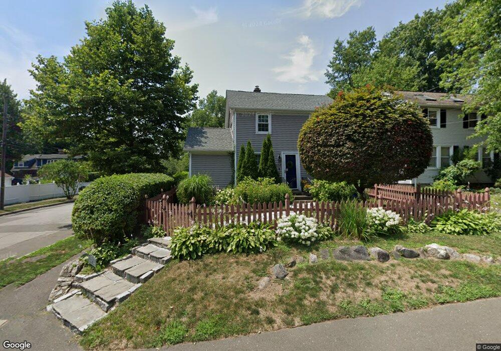 654 Newfield Ave, Stamford, CT 06905 - photo 1