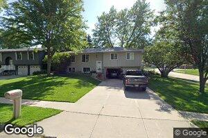 10223 P St, Omaha, NE 68127