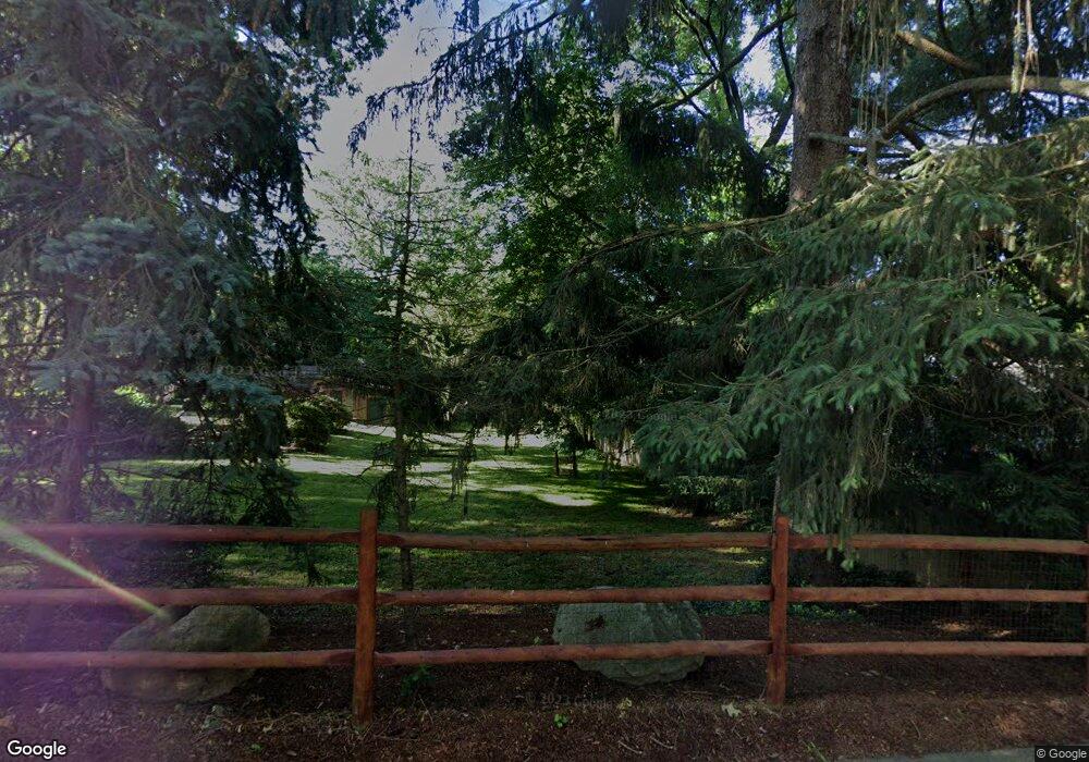 16 White Birch Ln, Stamford, CT 06905 - photo 1