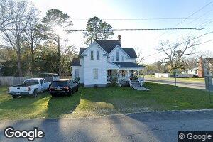 102 S College St, Sparks, GA 31647