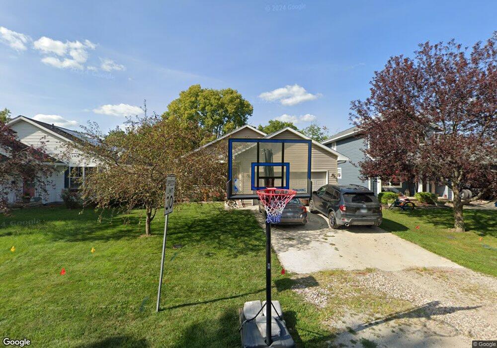 908 E Short St, Tuscola, IL 61953 - photo 1