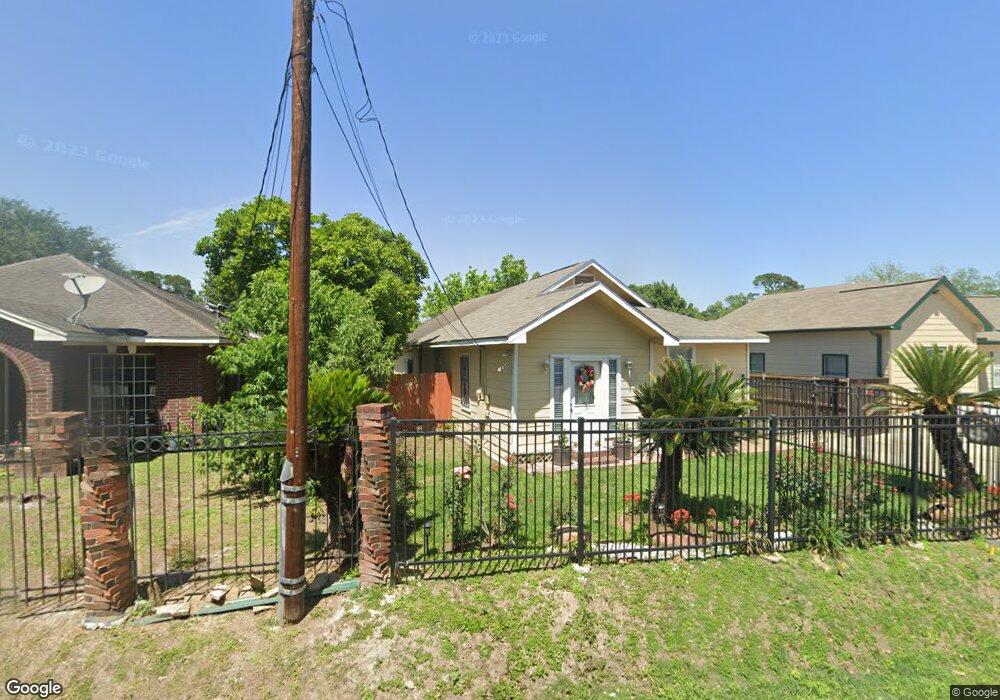444 Link Rd, Houston, TX 77009 - photo 1