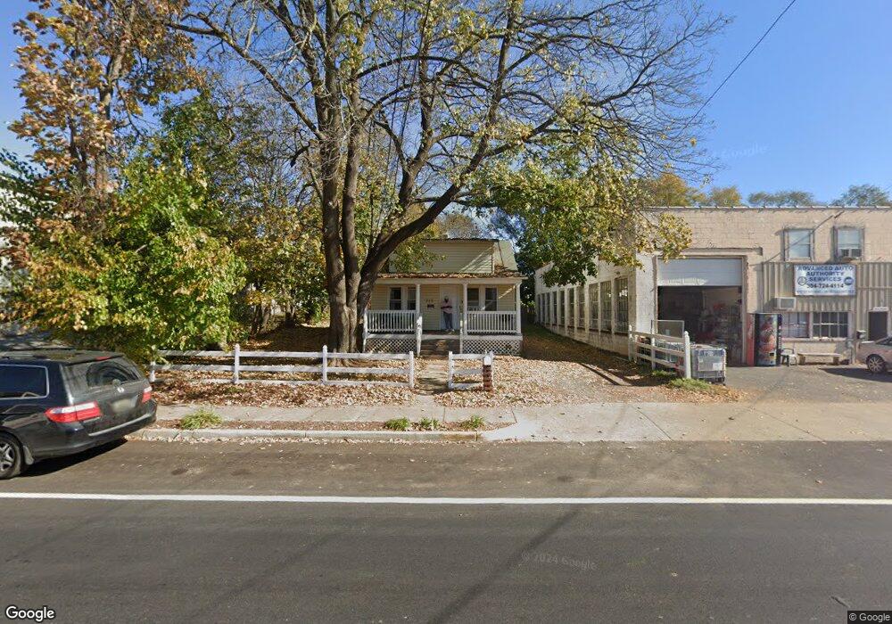 318 N Mildred St, Ranson, WV 25438 - photo 1