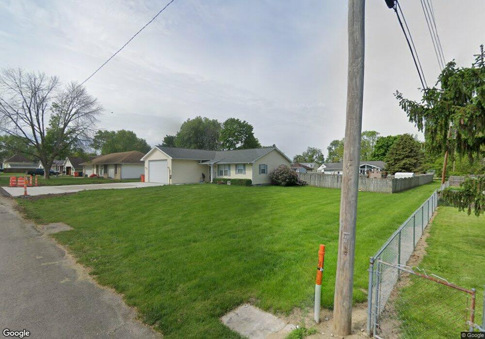 413 N 34th St, Mattoon, IL 61938 - photo 1