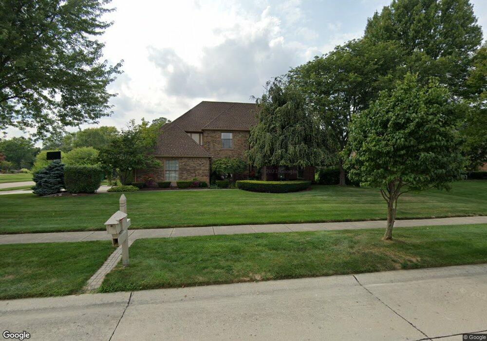 4897 Rivers Edge Dr, Troy, MI 48098 - photo 1