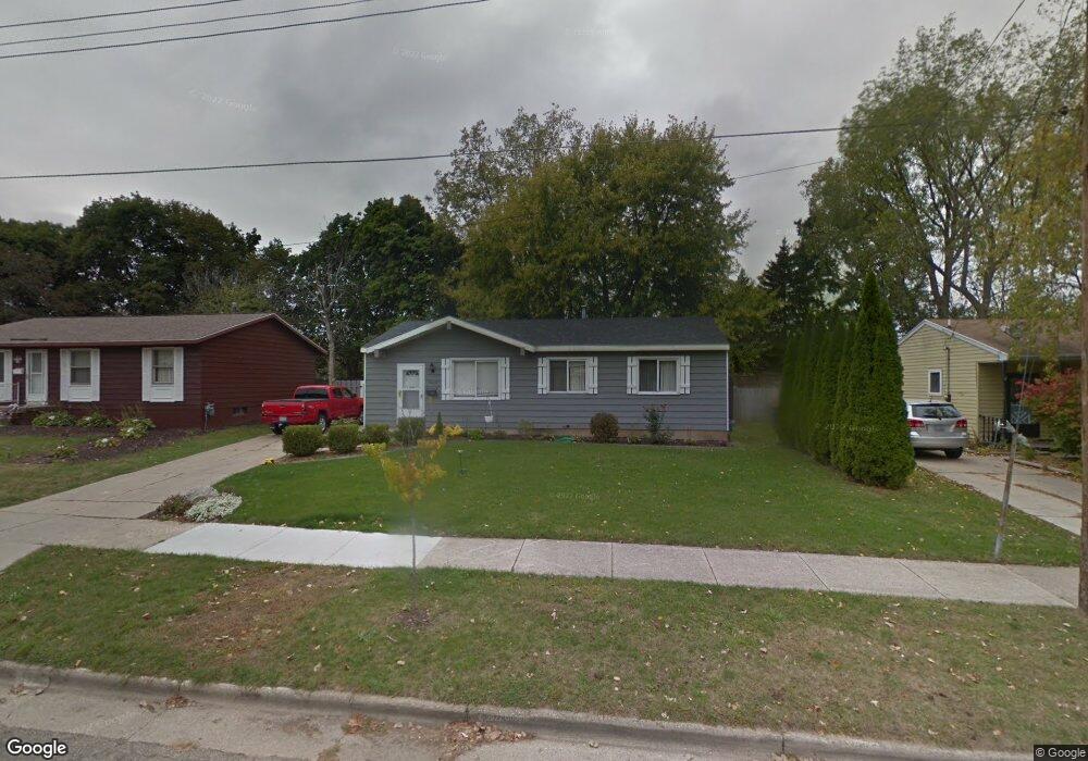 1905 Benjamin Ave NE, Grand Rapids, MI 49505 - photo 1