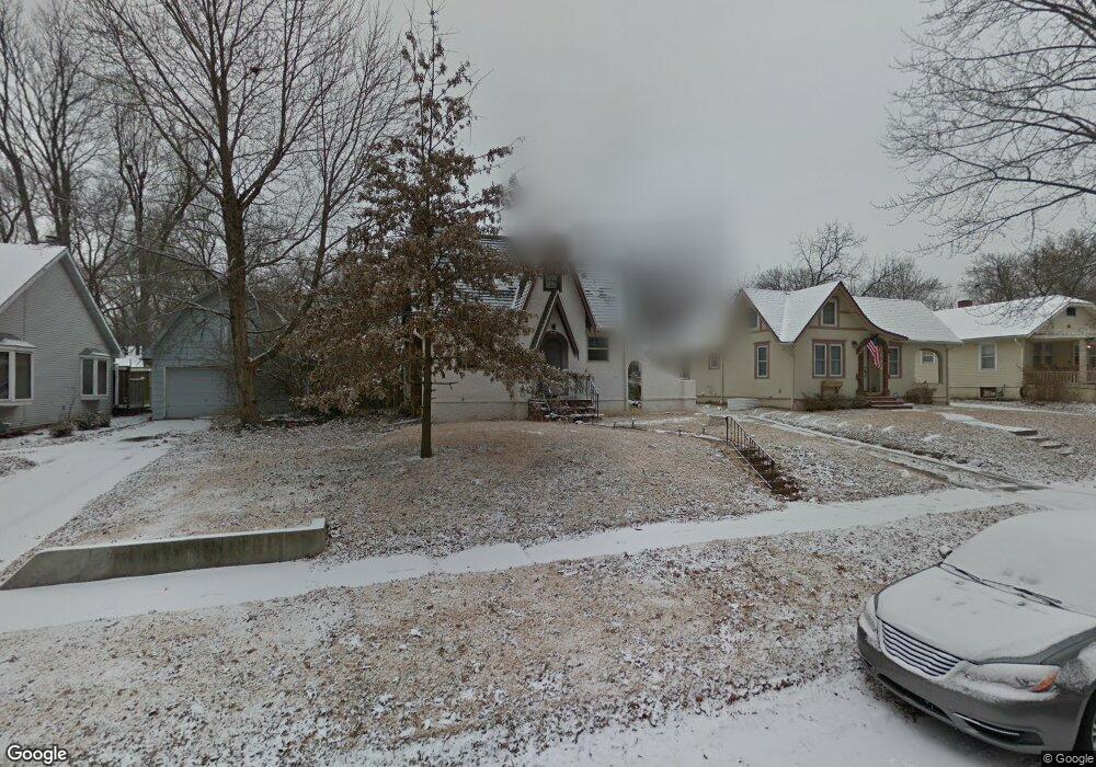 1010 SW Randolph Ave, Topeka, KS 66604 - photo 1