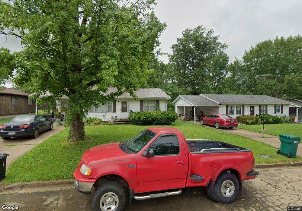 318 Pell St, Farmington, MO 63640 - photo 1