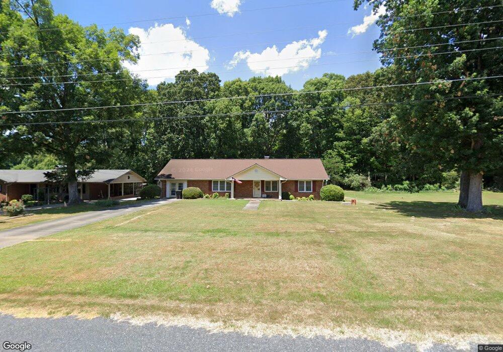 399 Clearview Dr, Asheboro, NC 27205 - photo 1