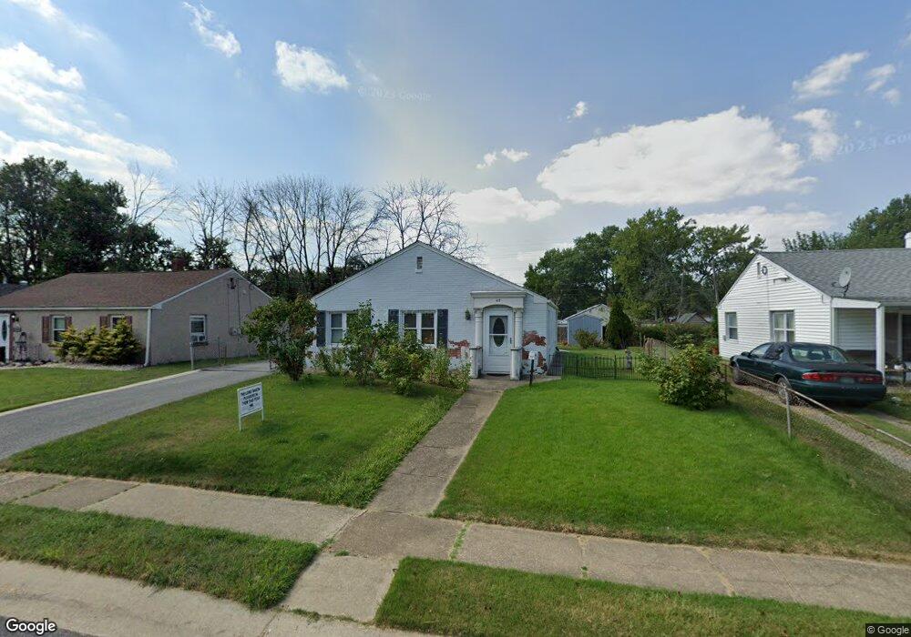 417 Howell Dr, New Castle, DE 19720 - photo 1