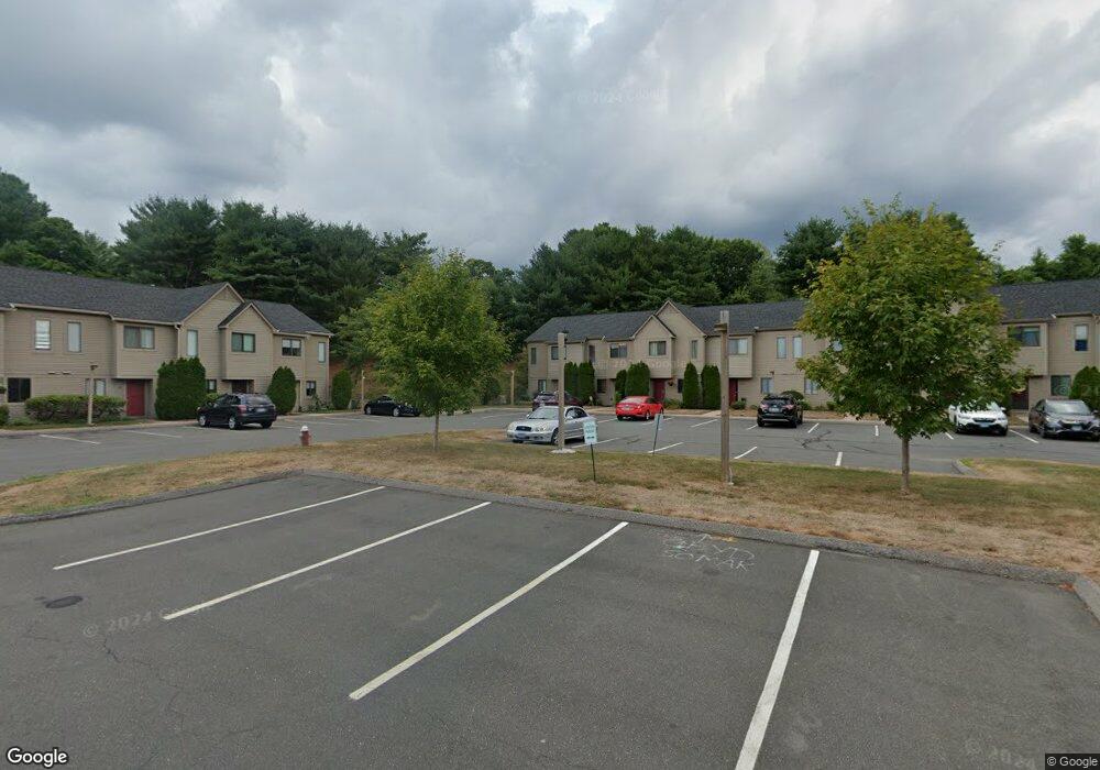 185 Village Square Dr unit 33, New Britain, CT 06053 - photo 1