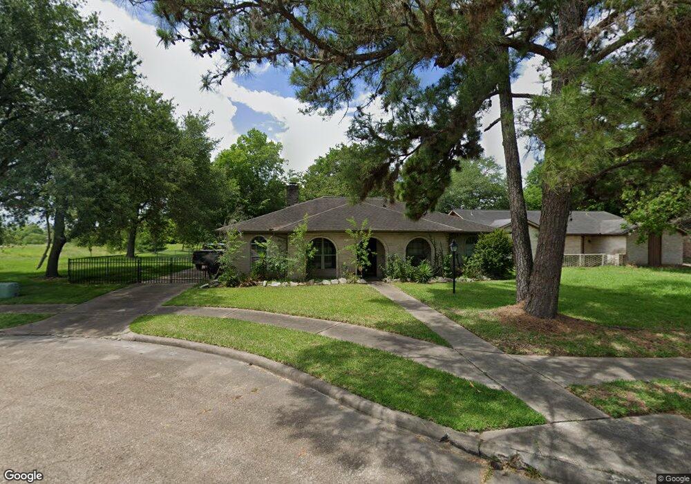 5651 Bent Bough Ln, Houston, TX 77088 - photo 1
