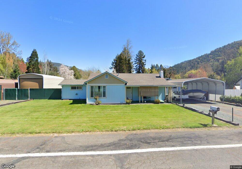 203 Mountain View Place, Grants Pass, OR 97527 - photo 1