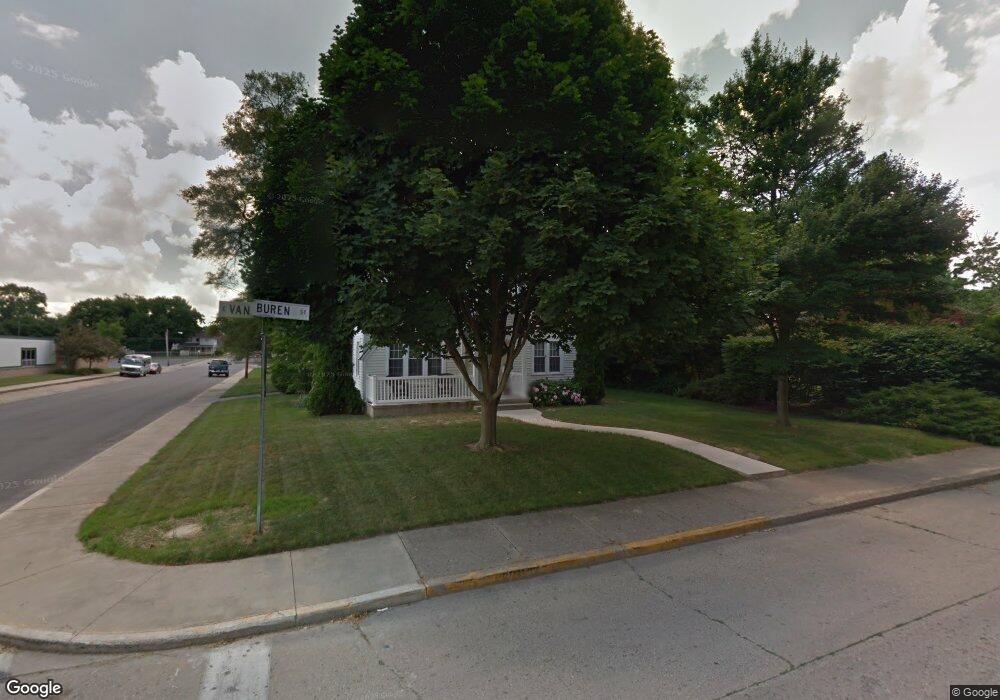 653 E Van Buren St, Nappanee, IN 46550 - photo 1