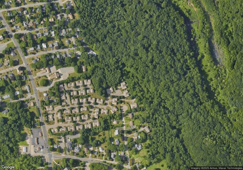 101 Cider Mill Ln, Trumbull, CT 06611 - photo 1