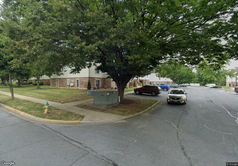 811 Stratford Way L unit L, Frederick, MD 21701 - photo 1