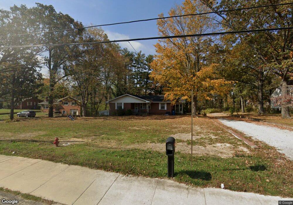 912 Mcarthur St, Manchester, TN 37355 - photo 1