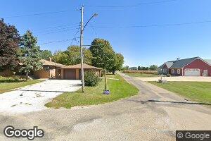621 Berry St, Standard, IL 61363