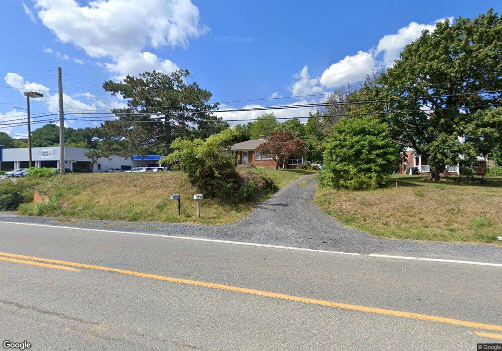 379 Lee Jackson Hwy, Staunton, VA 24401 - photo 1