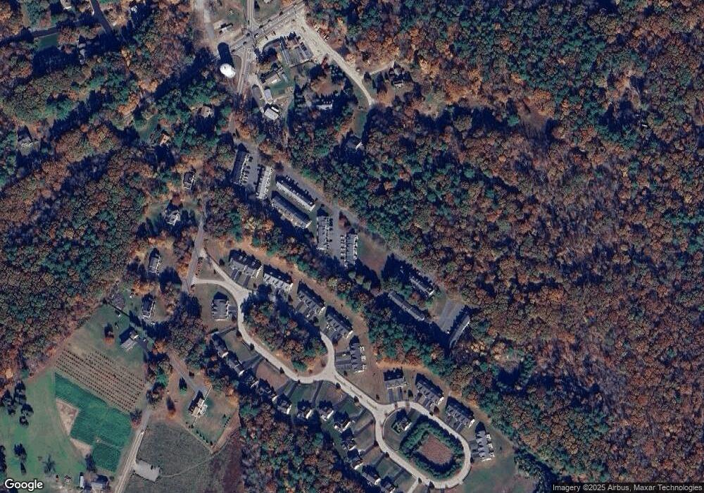 40 Pinecrest Village unit 40,40, Hopkinton, MA 01748 - photo 1