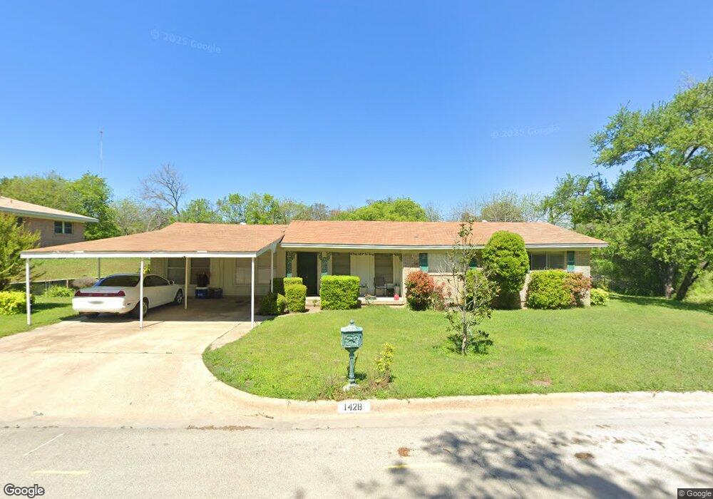 1428 Eastview Dr, Weatherford, TX 76086 - photo 1