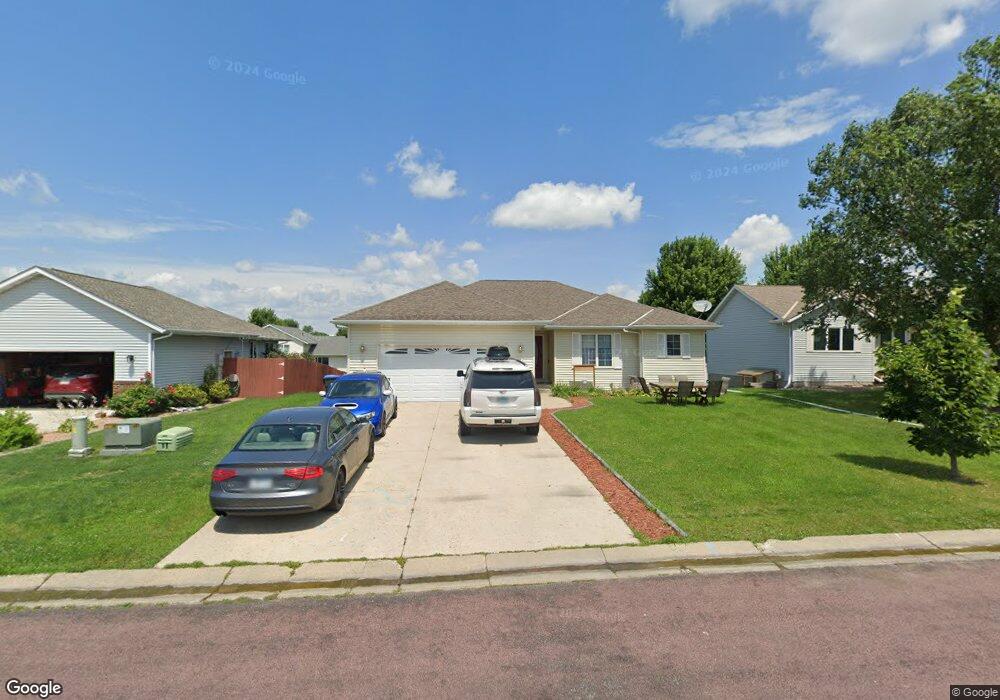 108 Cole Ct, Mankato, MN 56001 - photo 1