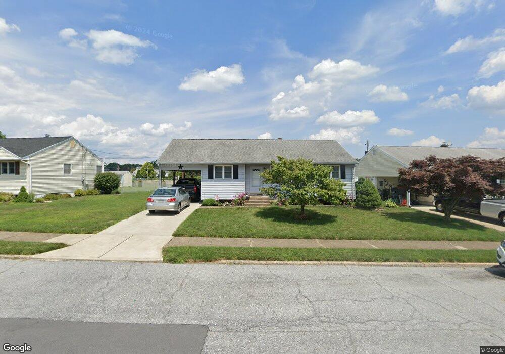 1628 Primrose Ln, Bethlehem, PA 18018 - photo 1