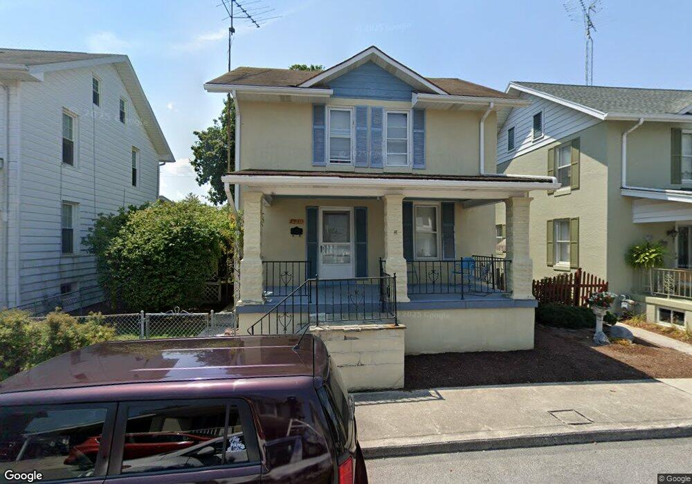 320 Prince St, Littlestown, PA 17340 - photo 1