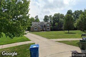 7700 Pinecrest Ln, Solon, OH 44139