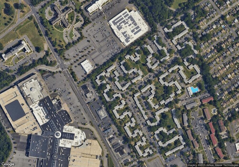 197 Evergreen Rd unit 12B, Edison, NJ 08837 - photo 1