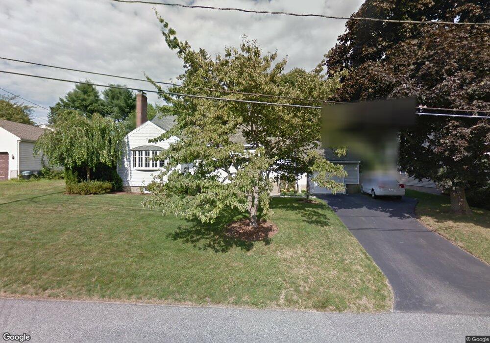 17 Fallgren Ln, East Weymouth, MA 02189 - photo 1