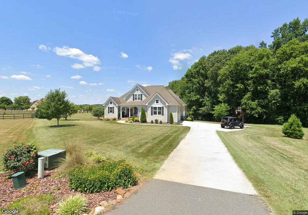 126 Meadowlark Cir, Pittsboro, NC 27312 - photo 1