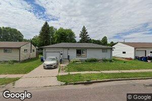 1117 N Harrison Ave, Dell Rapids, SD 57022