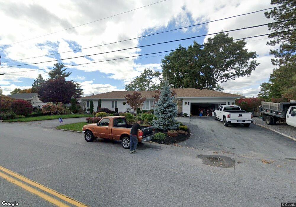 125 Meshanticut Valley Pkwy, Cranston, RI 02920 - photo 1