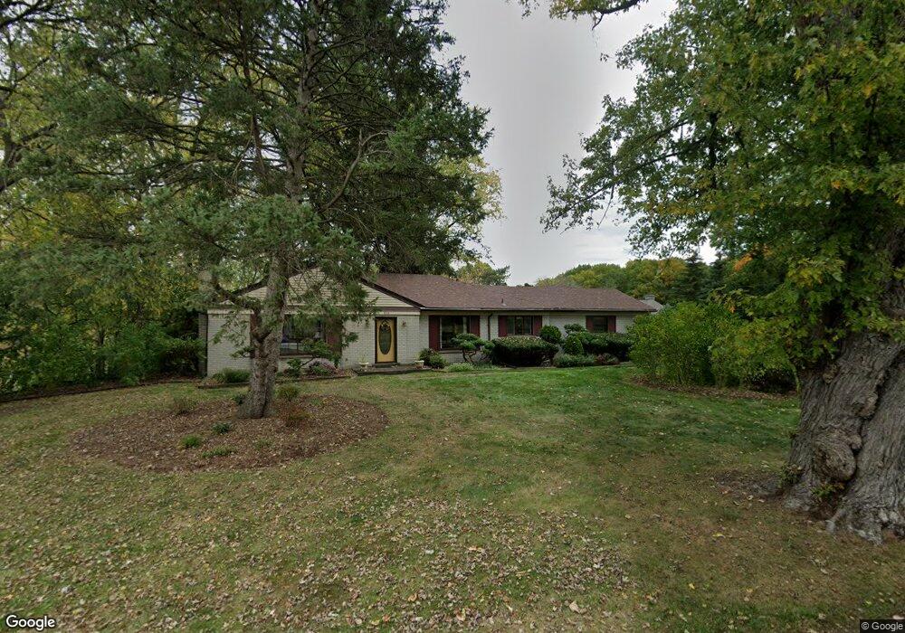 810 N Pemberton Rd, Bloomfield Hills, MI 48302 - photo 1