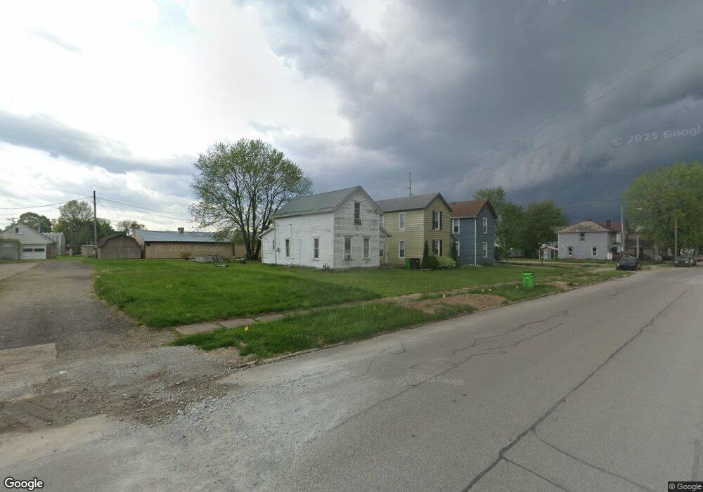 1413 Chestnut St, Coshocton, OH 43812 - photo 1