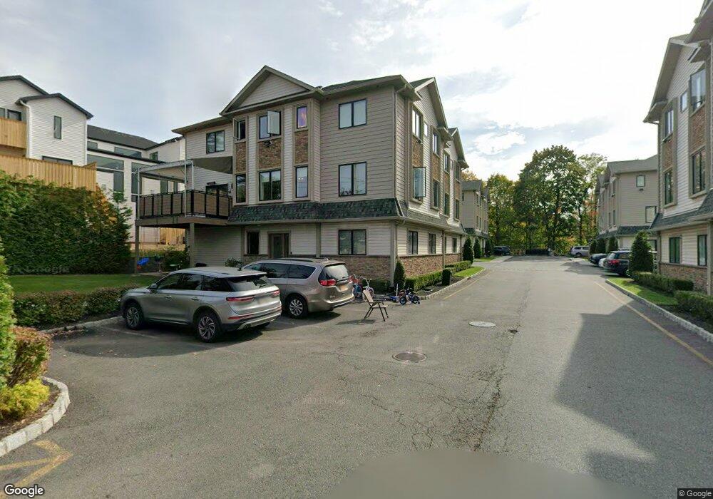 27 Old Nyack Turnpike, Monsey, NY 10952 - photo 1