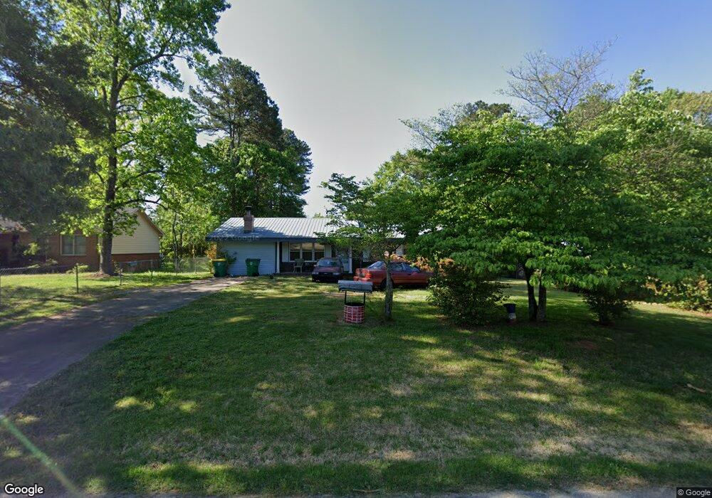 321 Lumpkin St, Winder, GA 30680 - photo 1