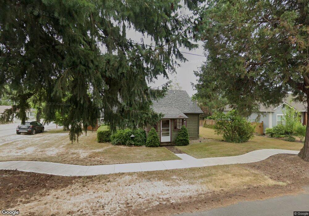 511 E Monroe St, Carlton, OR 97111 - photo 1