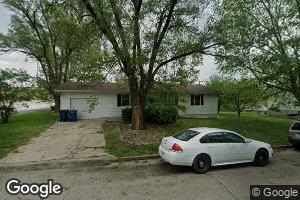 802 Schroeder Dr, Tipton, MO 65081