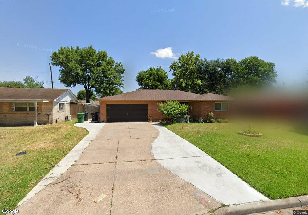 1014 Mosher Ln, Houston, TX 77088 - photo 1