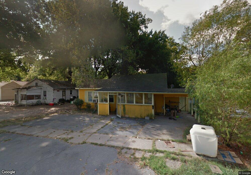 415 W 2nd St, Stuttgart, AR 72160 - photo 1