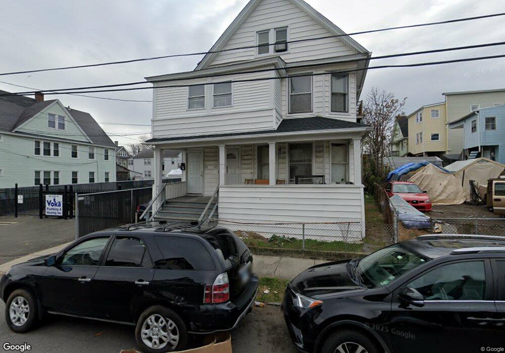 271 Frank St unit 2ND F, Bridgeport, CT 06604 - photo 1