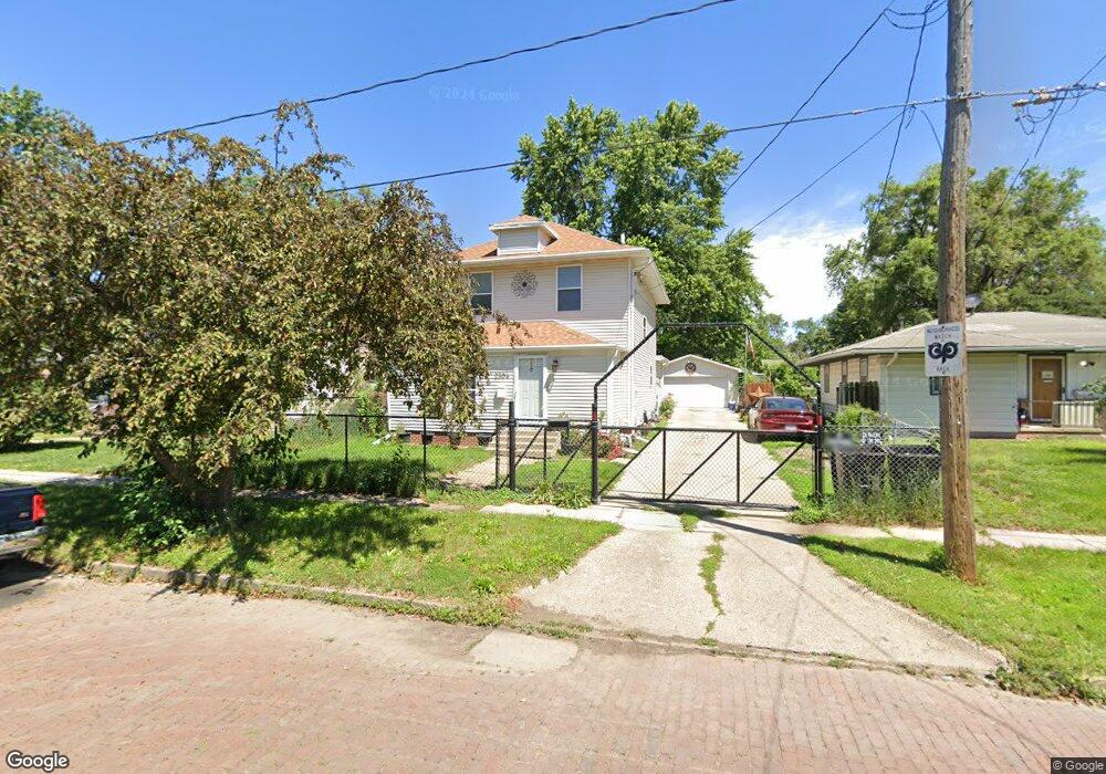 2504 Des Moines St, Des Moines, IA 50317 - photo 1