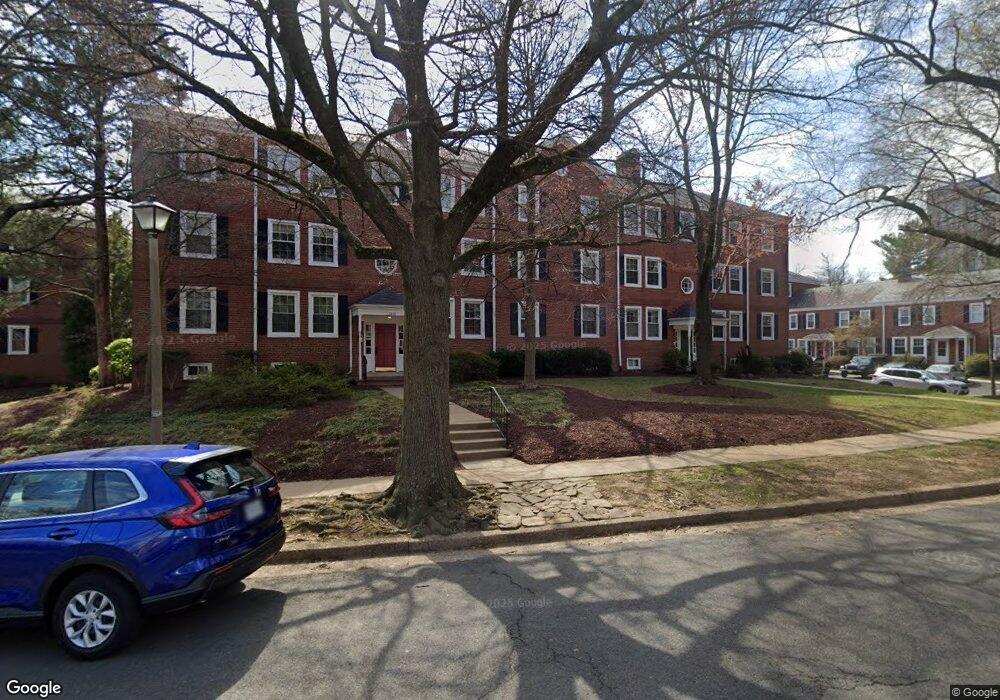 4900 29th Rd S unit B2, Arlington, VA 22206 - photo 1